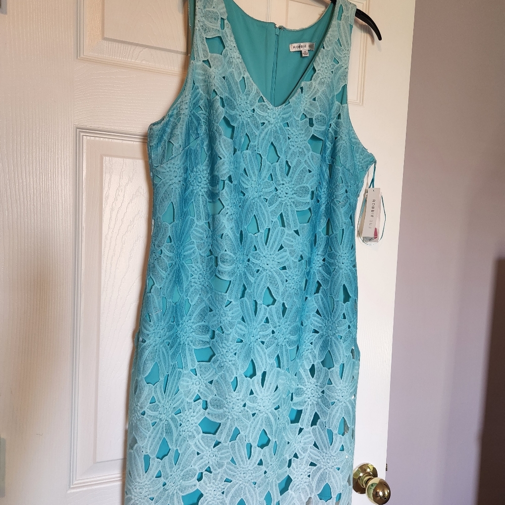 Robbie Bee Blue Lace Midi Dress